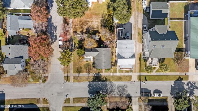 1112 Shepard Street, Morehead City, NC 28557