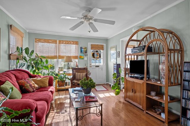 1112 Shepard Street, Morehead City, NC 28557