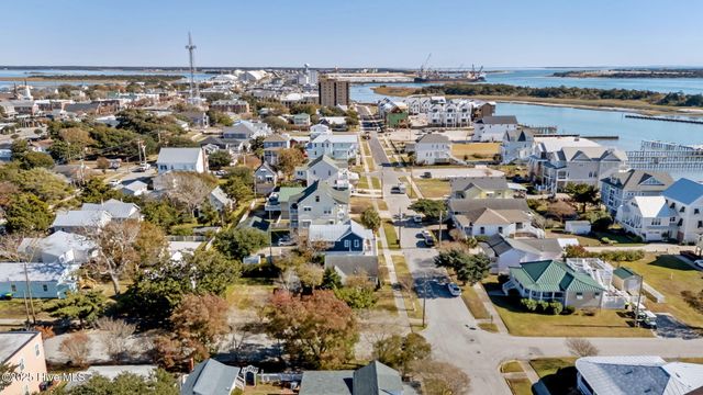1112 Shepard Street, Morehead City, NC 28557