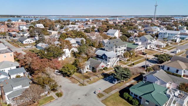 1112 Shepard Street, Morehead City, NC 28557
