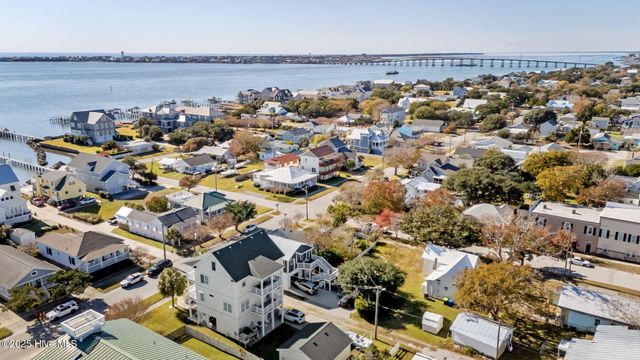 1112 Shepard Street, Morehead City, NC 28557