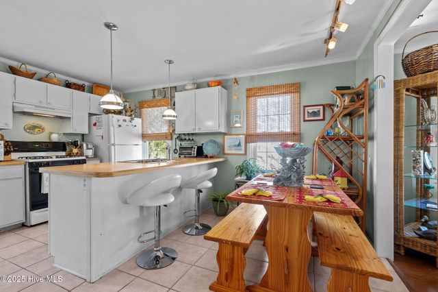 1112 Shepard Street, Morehead City, NC 28557