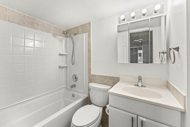 124 Shore Court 303, North Palm Beach, FL 33408