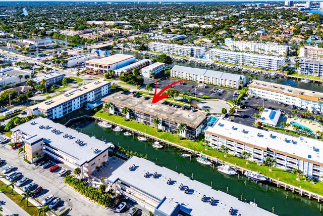 124 Shore Court 303, North Palm Beach, FL 33408