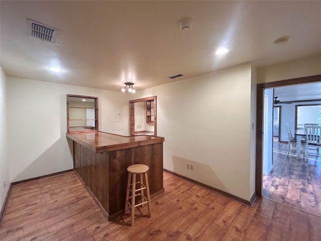 1170 Lumkins Road, Forreston, TX 76041