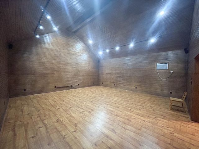 1170 Lumkins Road, Forreston, TX 76041