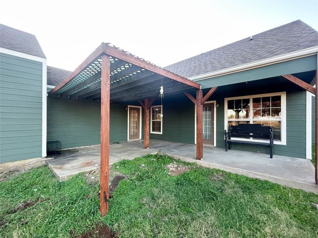 1170 Lumkins Road, Forreston, TX 76041