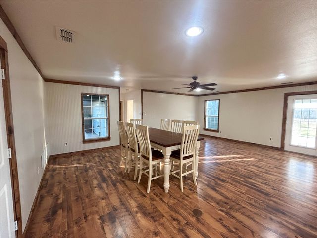 1170 Lumkins Road, Forreston, TX 76041