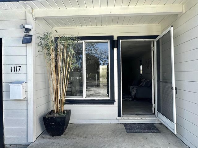 1117 Madera Avenue, Menlo Park, CA 94025