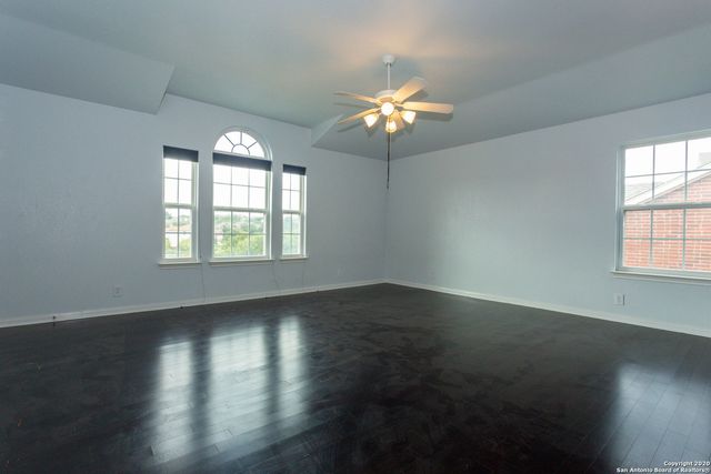 331 knights cross, San Antonio, TX 78258