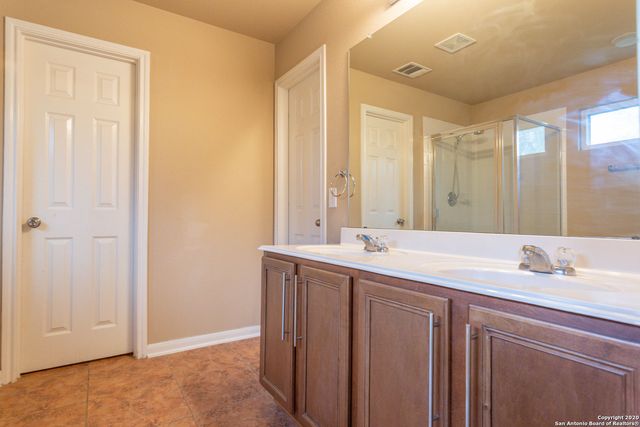 331 knights cross, San Antonio, TX 78258