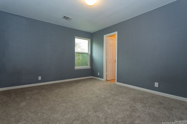 331 knights cross, San Antonio, TX 78258