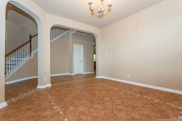 331 knights cross, San Antonio, TX 78258