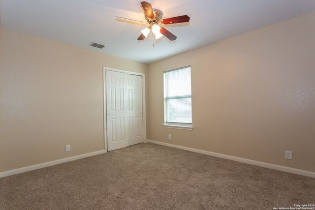 331 knights cross, San Antonio, TX 78258