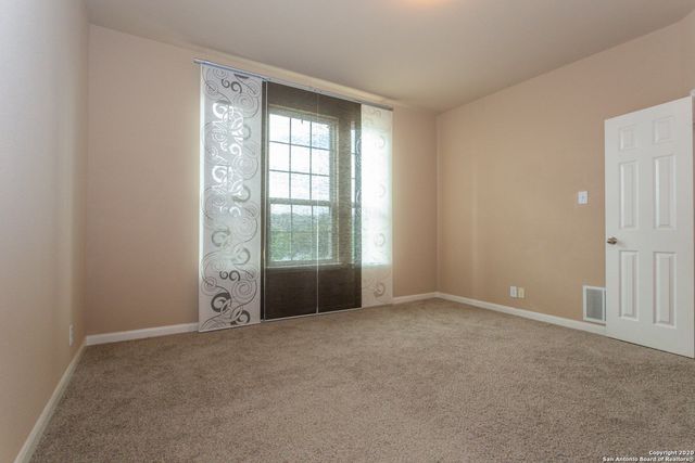 331 knights cross, San Antonio, TX 78258