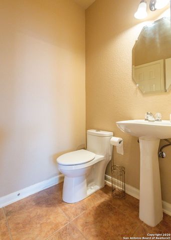 331 knights cross, San Antonio, TX 78258