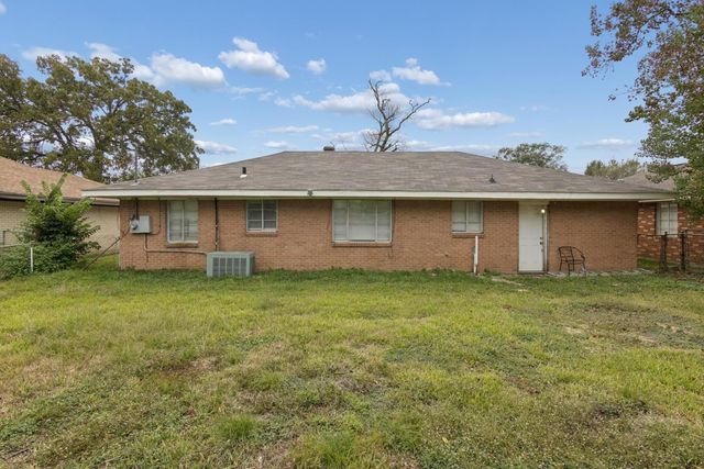9029 Homewood Lane, Houston, TX 77078