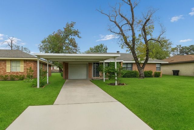 9029 Homewood Lane, Houston, TX 77078