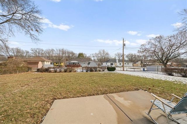 604 NE 1st Street, Blue Springs, MO 64014