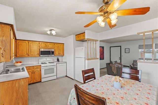 604 NE 1st Street, Blue Springs, MO 64014