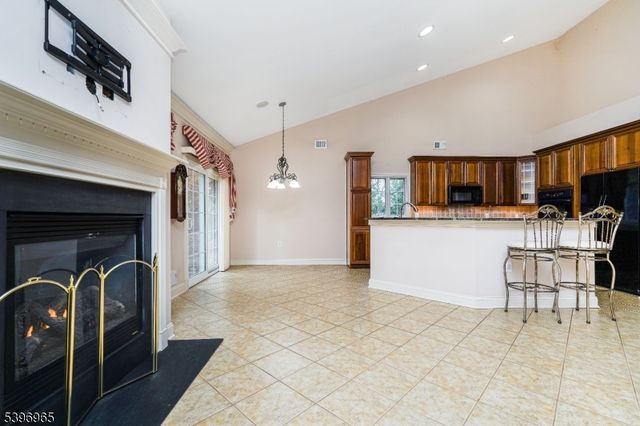 35 Hancock Pl, Franklin Twp., NJ 08873