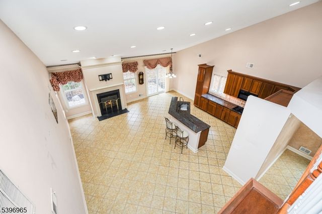 35 Hancock Pl, Franklin Twp., NJ 08873