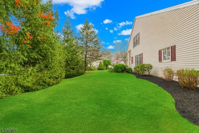 35 Hancock Pl, Franklin Twp., NJ 08873