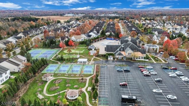 35 Hancock Pl, Franklin Twp., NJ 08873