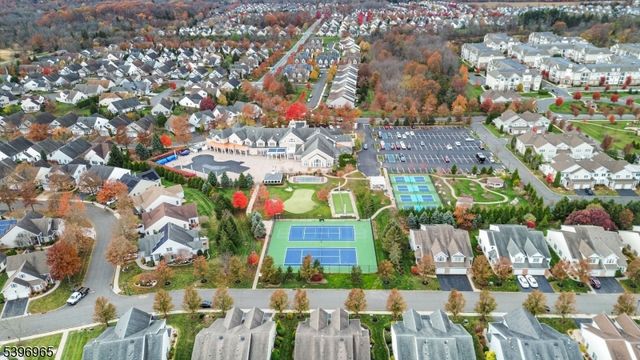 35 Hancock Pl, Franklin Twp., NJ 08873