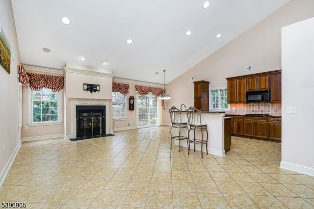 35 Hancock Pl, Franklin Twp., NJ 08873
