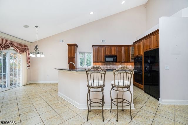 35 Hancock Pl, Franklin Twp., NJ 08873