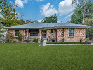 2868 Ripplewood Drive, Dallas, TX 75228