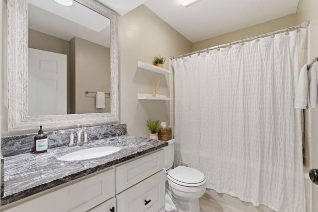 640 Lazelle Road, Columbus, OH 43240