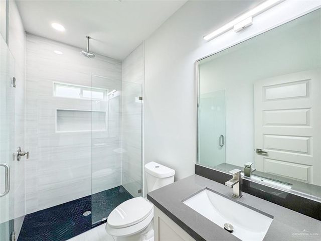 8046 N 50th Street, Mcallen, TX 78504