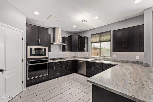 7919 W PASADENA Avenue, Glendale, AZ 85303