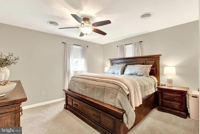 1067 PINE GROVE RD, Hanover, PA 17331