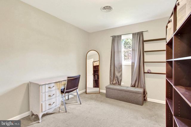 1067 PINE GROVE RD, Hanover, PA 17331