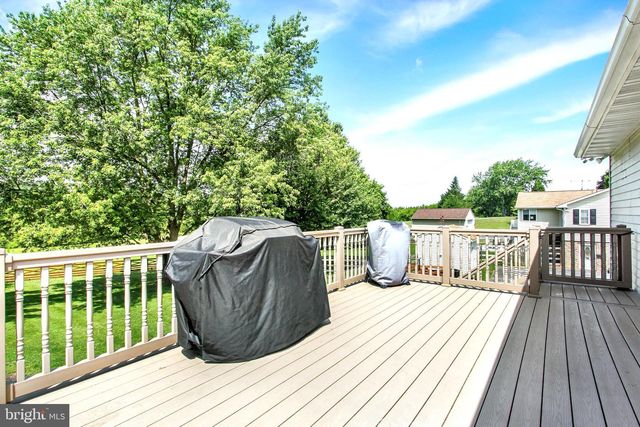 1067 PINE GROVE RD, Hanover, PA 17331