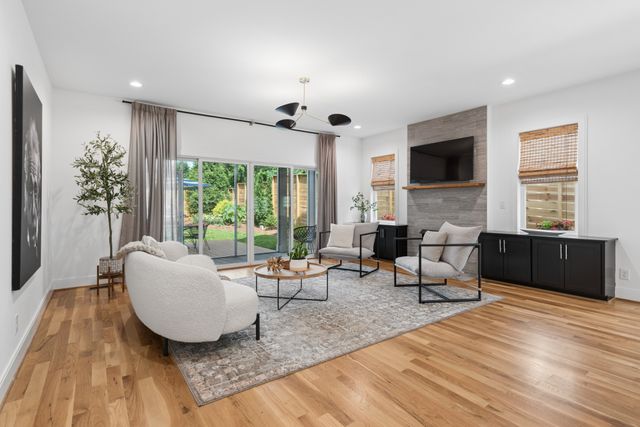 2815A W Kirkwood Ave, Nashville, TN 37204