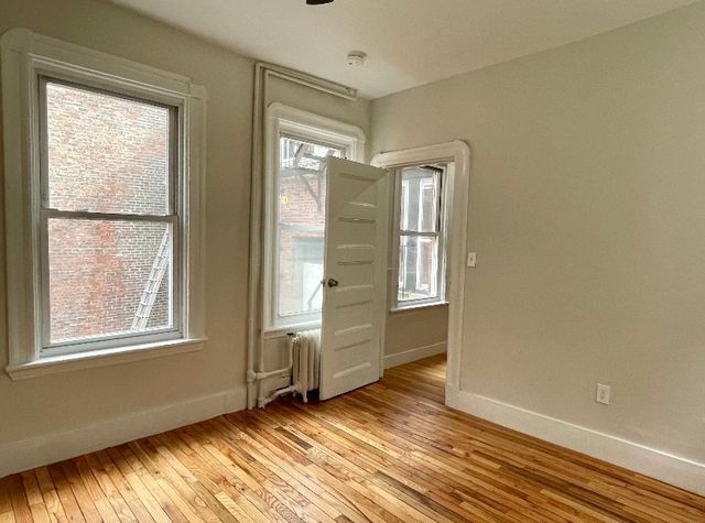 13 Anderson Street 2, Boston, MA 02114