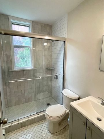 13 Anderson Street 2, Boston, MA 02114
