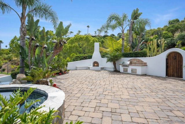 6319 Via Naranjal, Rancho Santa Fe, CA 92067