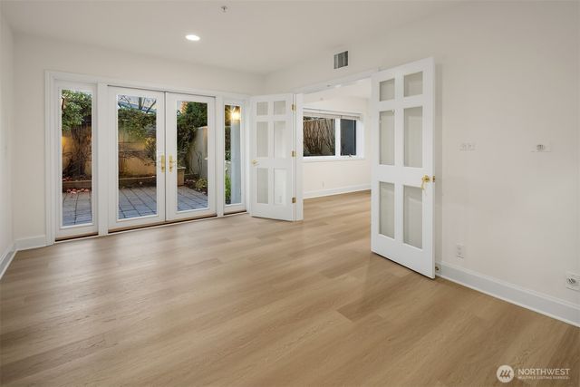 7 10th Avenue, Kirkland, WA 98033
