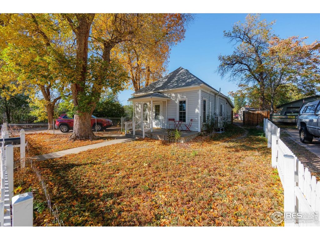 103 E 12th St, Loveland, CO 80537