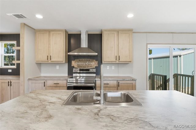 1451 W Jackson Hill Court, Lecanto, FL 34461