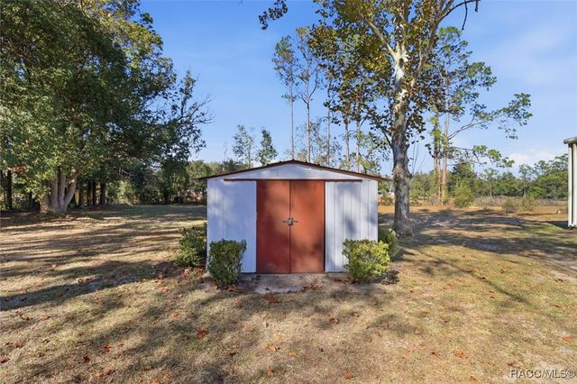 1451 W Jackson Hill Court, Lecanto, FL 34461