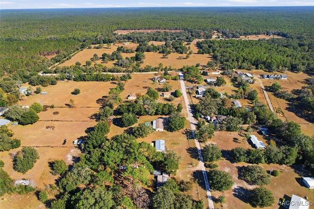 1451 W Jackson Hill Court, Lecanto, FL 34461