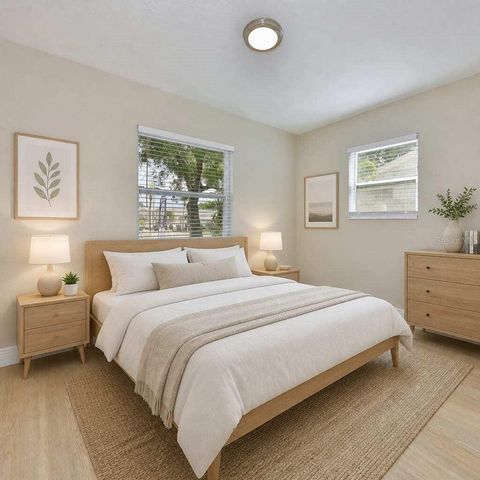 2450 40TH AVENUE N, St Petersburg, FL 33714