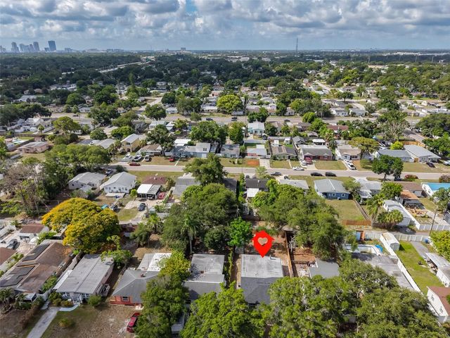 2450 40TH AVENUE N, St Petersburg, FL 33714