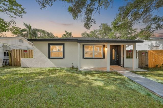 2450 40TH AVENUE N, St Petersburg, FL 33714